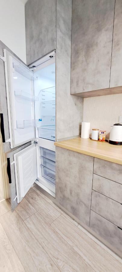Relax Home Apartment Q Yaş Dış mekan fotoğraf