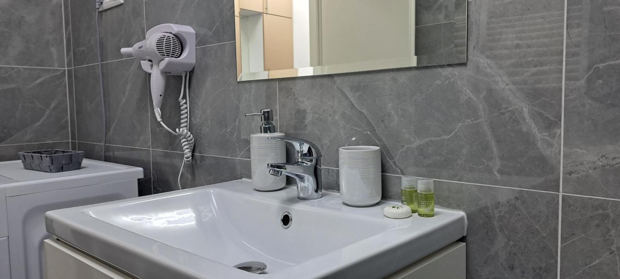 Relax Home Apartment Q Yaş Dış mekan fotoğraf